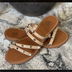 Size 10 Women’s Sandals NEW